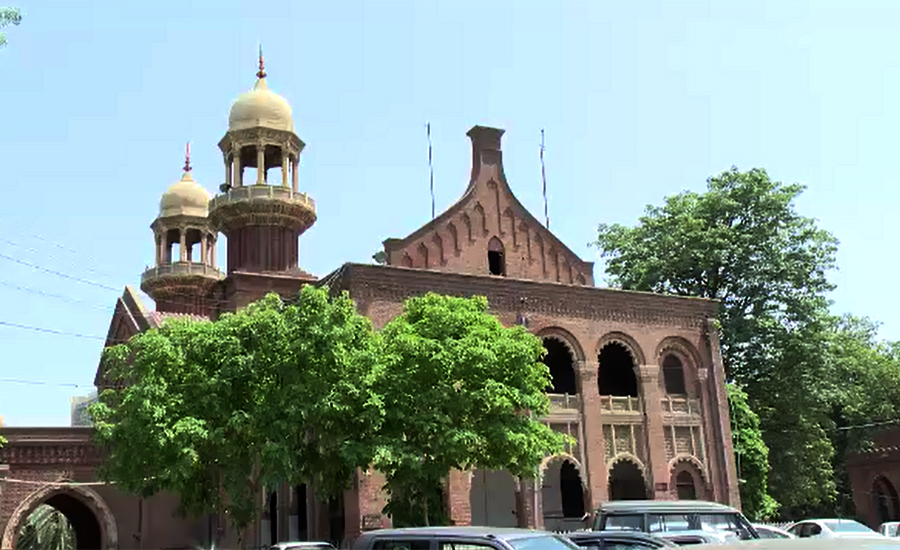 LHC orders fuel stations to refuse petrol to bikers without helmets