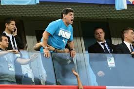 Maradona appears to need assistance at Argentina match - video