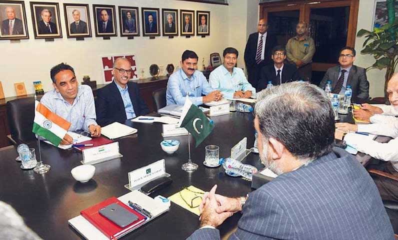 Pakistani, Indian water commissioners talk to resume today