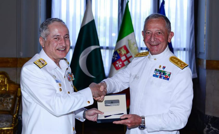 CNS Abbasi meets Italian Admiral Girardelli, delivers lecture at Italian college