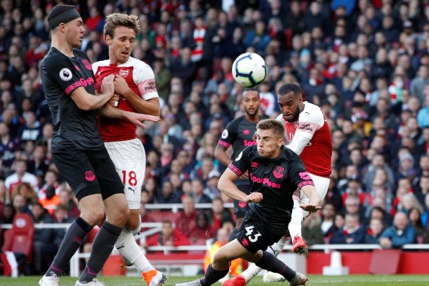 Footballer Lacazette, Aubameyang help Arsenal edge past Everton