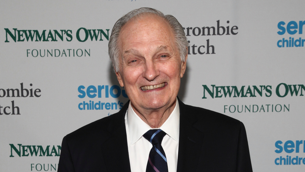 'M*A*S*H' star Alan Alda to get lifetime achievement award