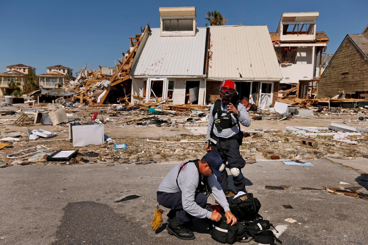 Death toll from Florida hurricane at least 27, hundreds missing