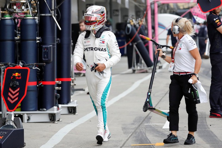 Hamilton revels in Suzuka rollercoaster ride