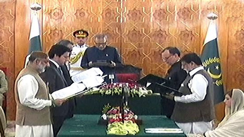 Six new ministers take oath as federal cabinet members