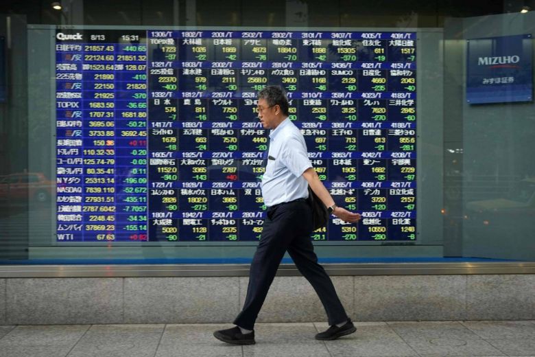 Asia shares falter on China unease, pound finds some peace