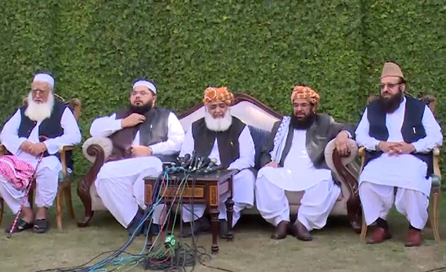 Imran Khan’s time is over, says Maulana Fazlur Rahman