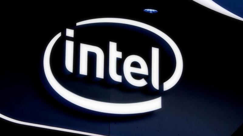 Intel bucks chip industry woes; powered by PCs, iPhones