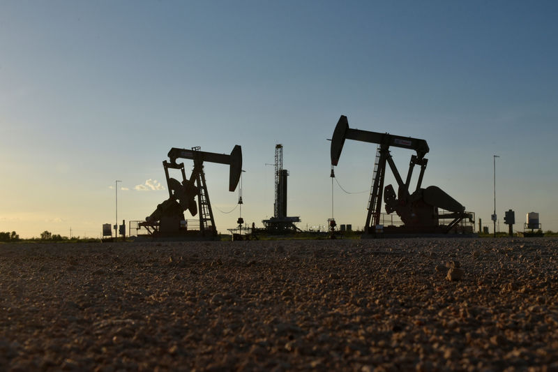 Brent crude oil hits four-year high ahead of Iran sanctions