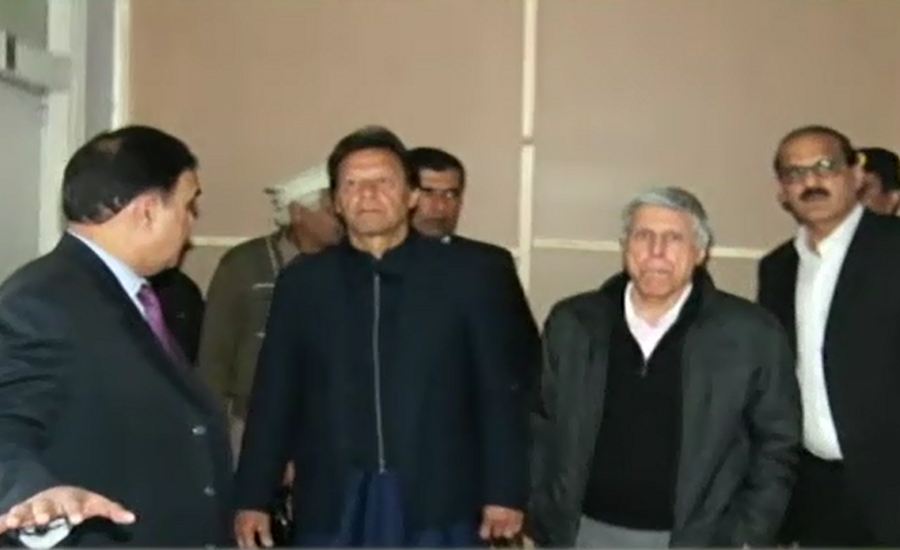 Prime Minister Imran Khan visits PIMS Hospital without protocol