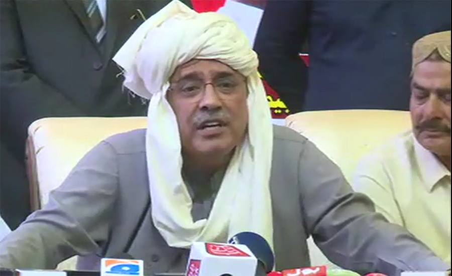 Asif Zardari says non-serious PM has no political thought