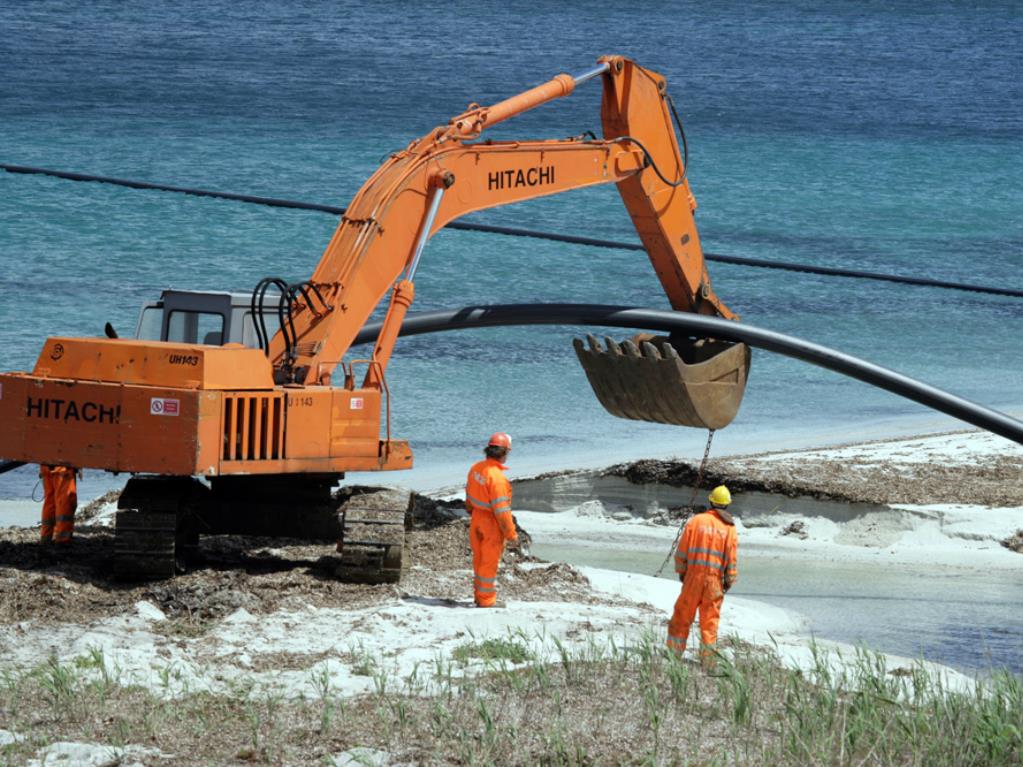 Poland and Lithuania agree to build undersea power cable