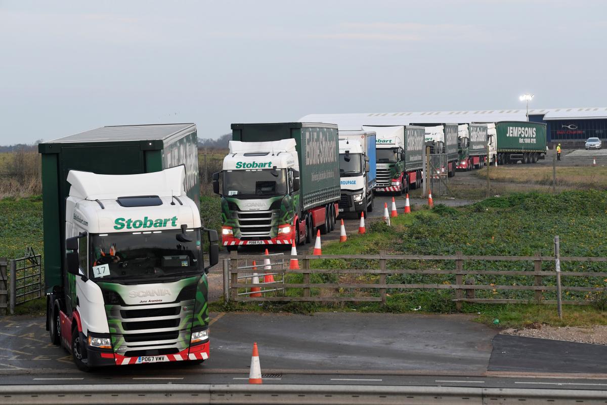 No-deal Brexit truck 'war game' prompts scorn