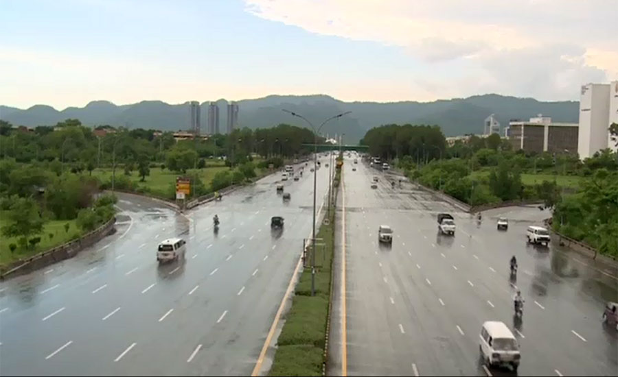 Weather turns more chilly after light rain in Islamabad