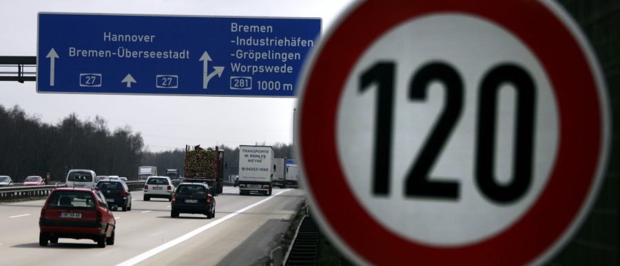 Most Germans favor speed limits on the Autobahn