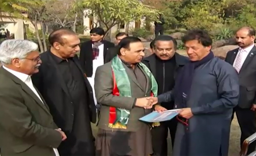 Former APML leader Dr Amjad joins PTI