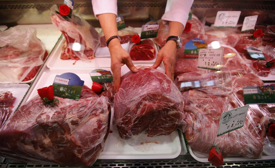 Eating lots of meat tied to higher risk of liver disease