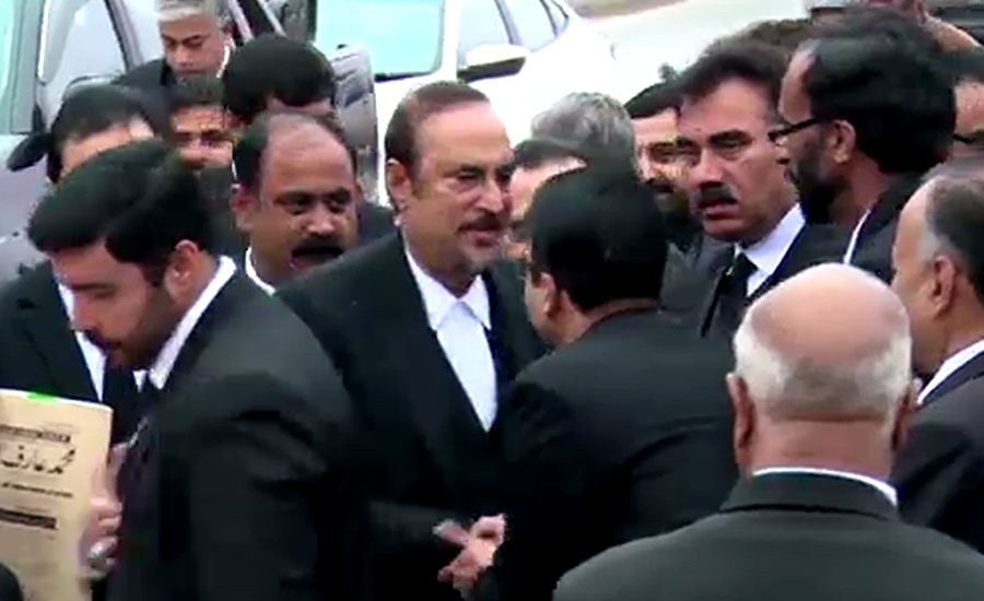 Court delays verdict on acquittal plea of Babar Awan in Nandipur case