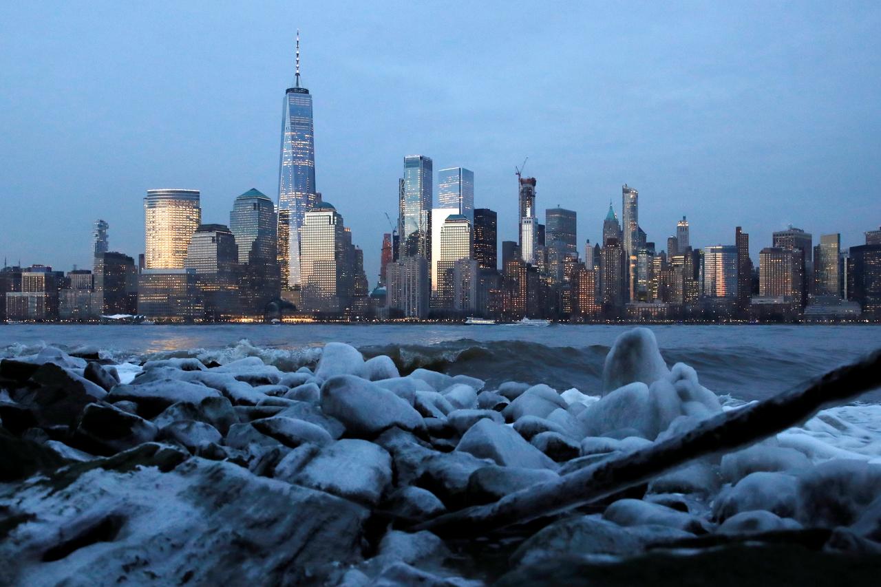 In US Midwest, 22F 'feels like spring' after days of brutal cold