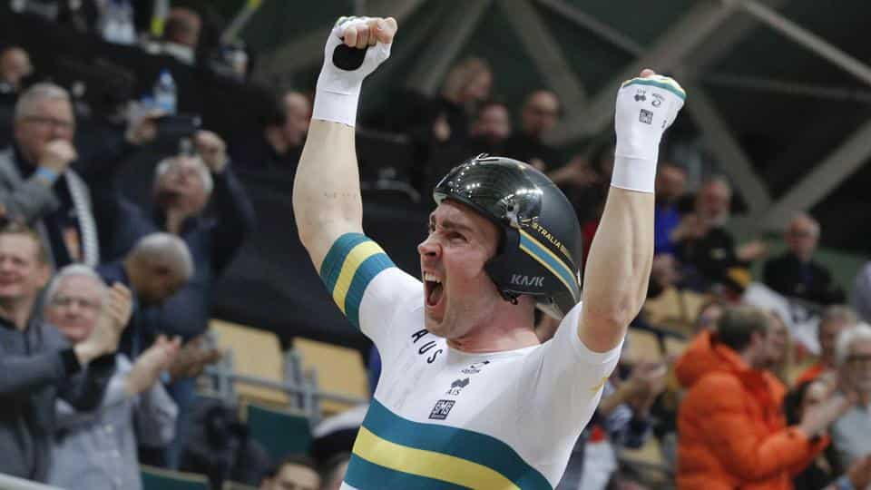 Australia break world record to win men's team pursuit gold