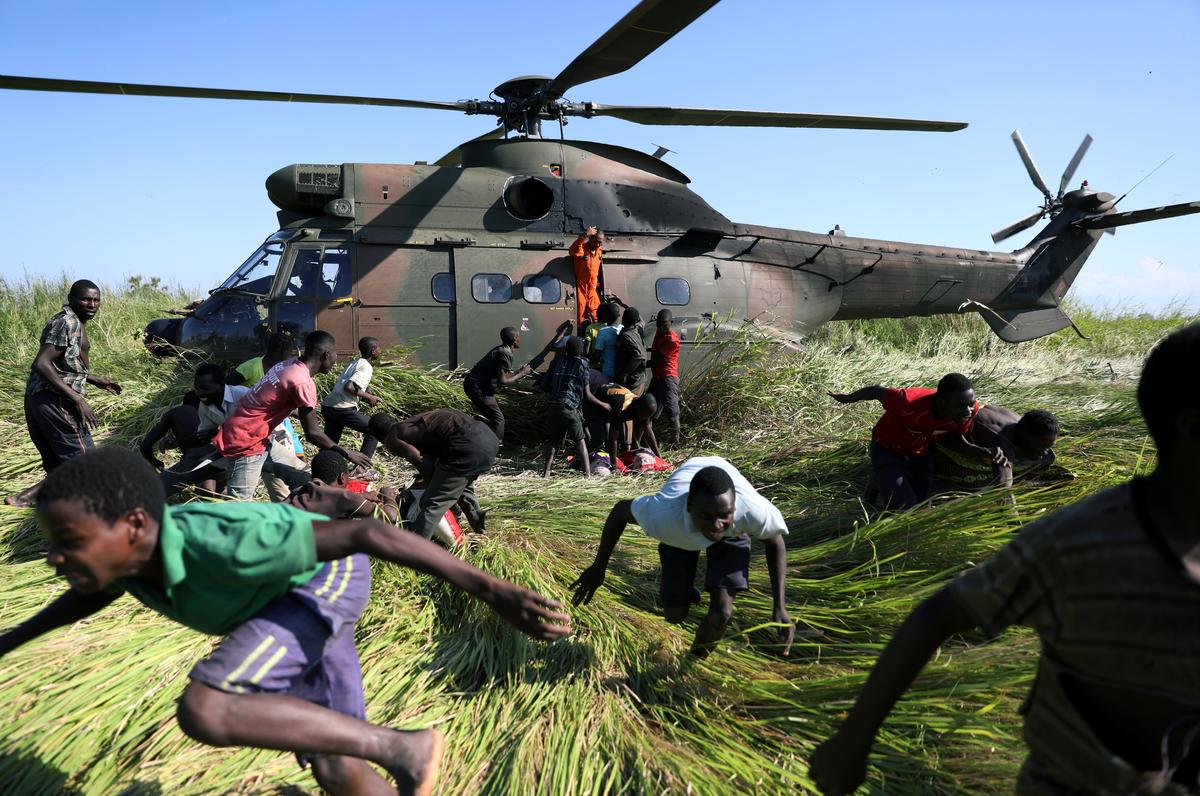 Amid ruined lives, Mozambique's cyclone survivors face cholera, diarrhoea