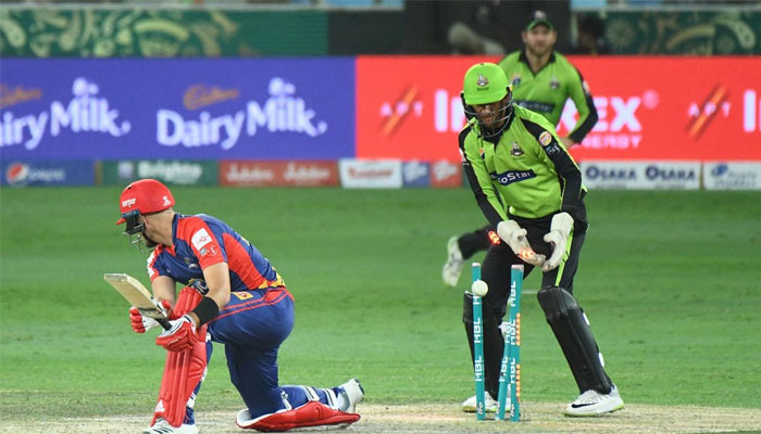 Iftikhar keeps Karachi Kings afloat with win over Lahore Qalandars in PSL