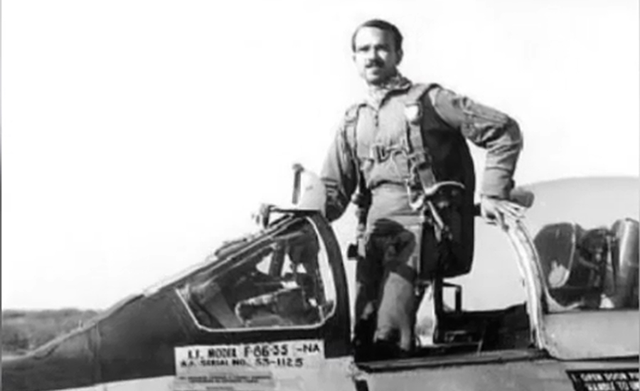 Pakistan remembers 1965 War Hero MM Alam on 6th death anniversary