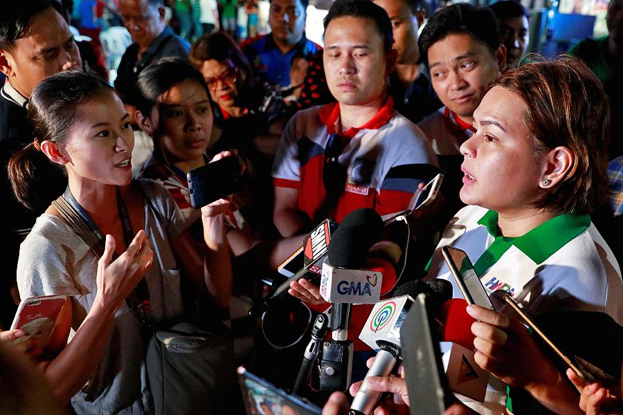 The Philippine journalists taking the rap in Duterte's latest war