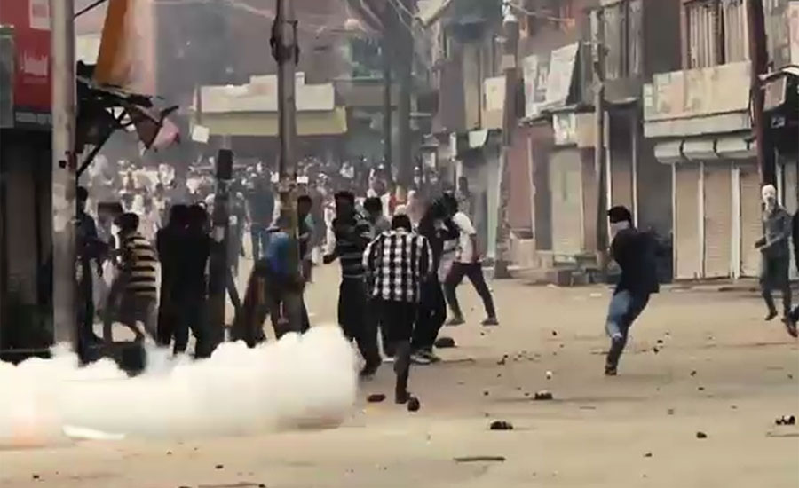 Clashes erupt in Kulgam amid complete boycott of Indian polls in IOK