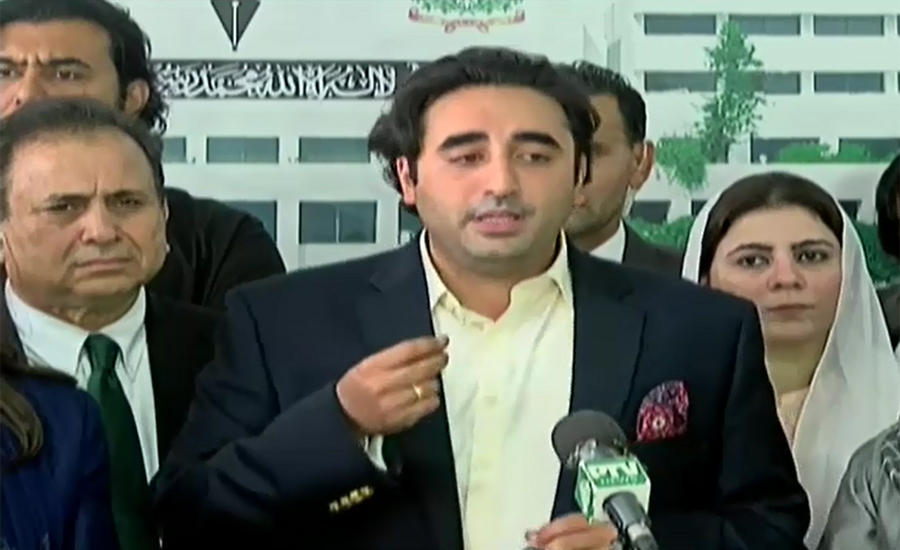 Bilawal Bhutto asks PM Imran Khan to control his tongue