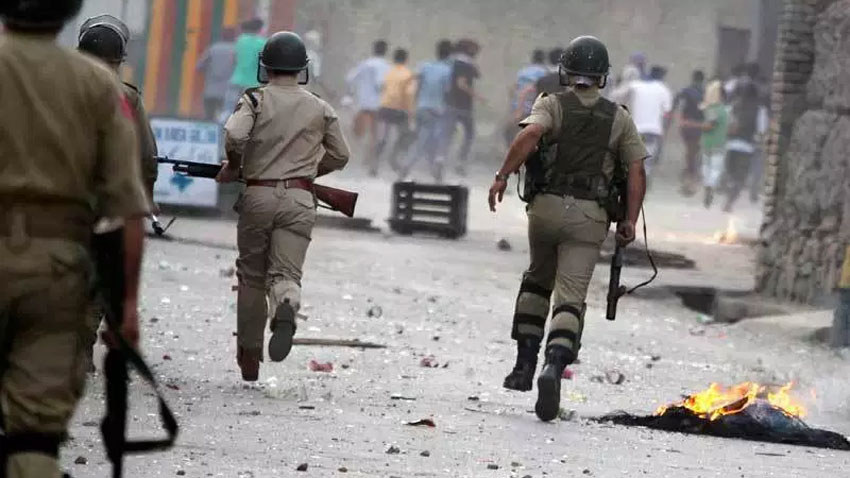 Indian troops martyr two Kashmiri youths in Pulwama