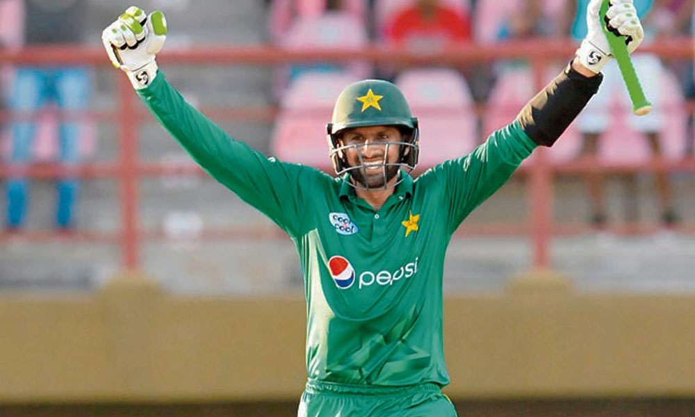 Shoaib Malik to return home for personal reasons