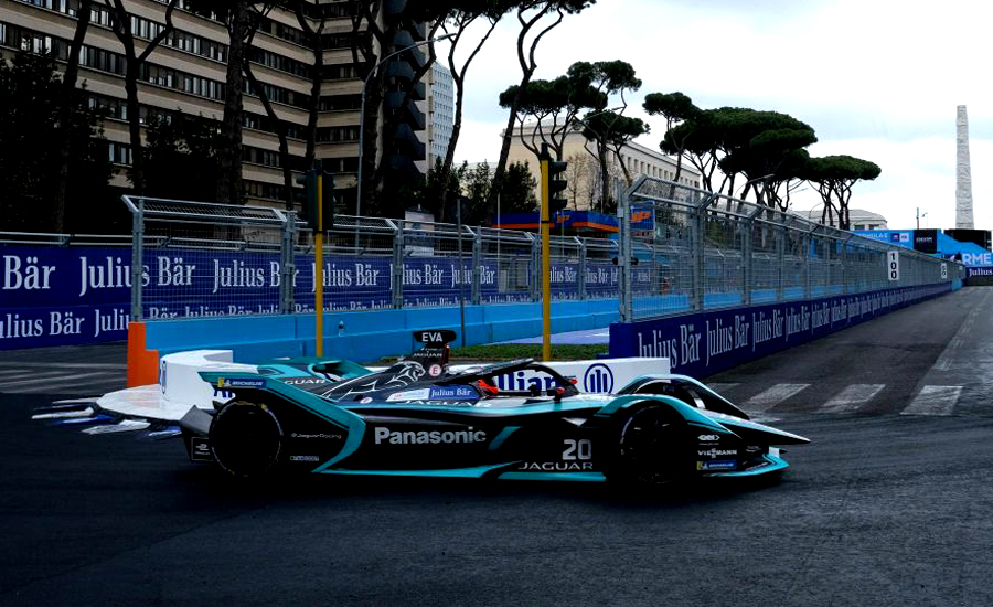 Evans takes Jaguar's first Formula E victory