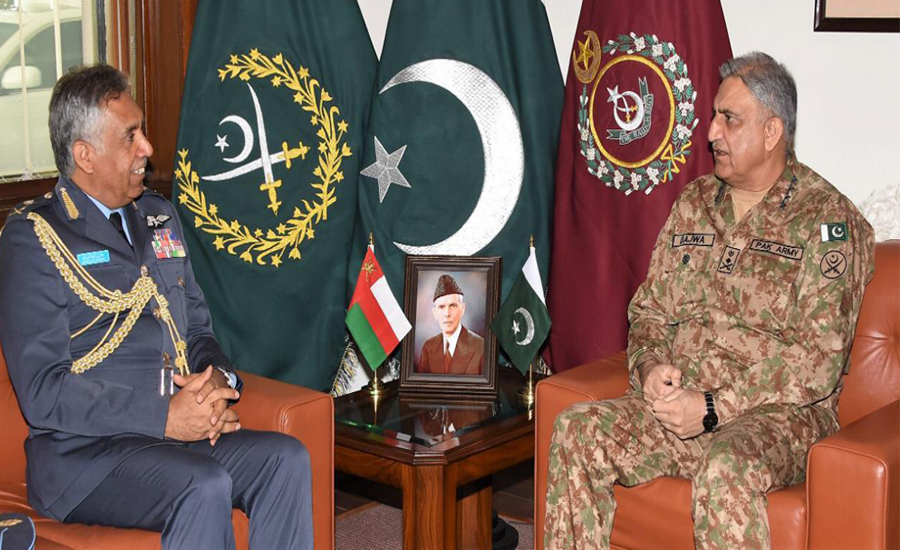 Oman Royal Air Force commander calls on COAS Qamar Bajwa