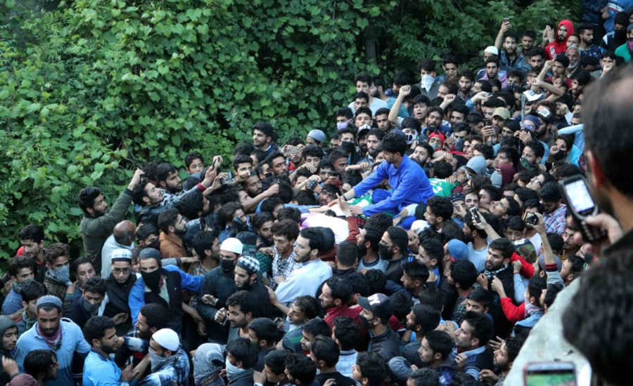 Indian troops martyr two Kashmiri youths in Kulgam