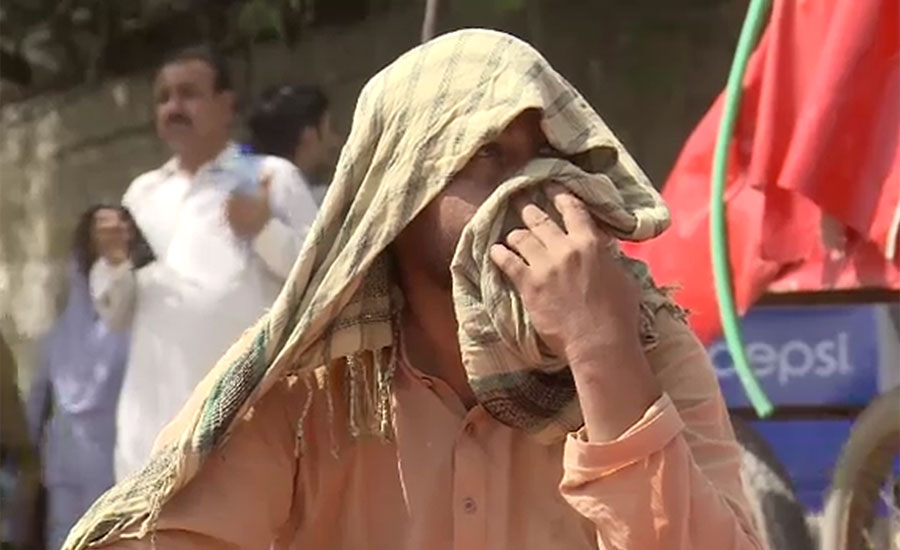 Mercury to cross 32°C again as Karachi heat wave continues