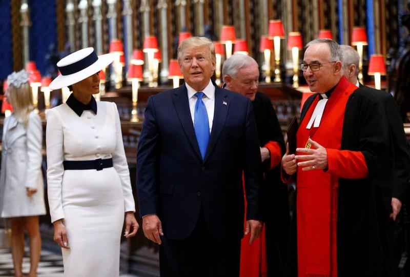 Melania Trump wears elegant Dolce & Gabbana dress to meet Queen Elizabeth