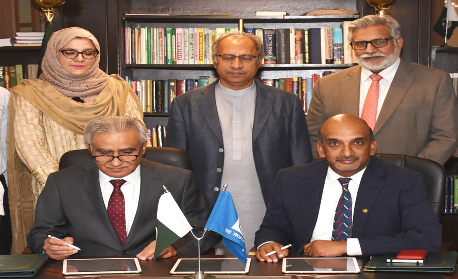 Pakistan, World Bank ink loan agreements worth $918 million