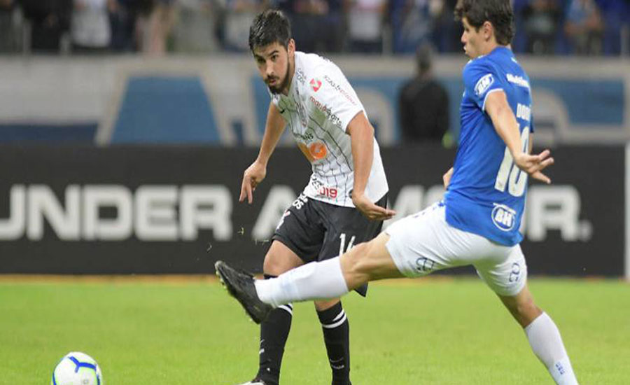 Superb Walter stops Cruzeiro in 0-0 draw with Corinthians