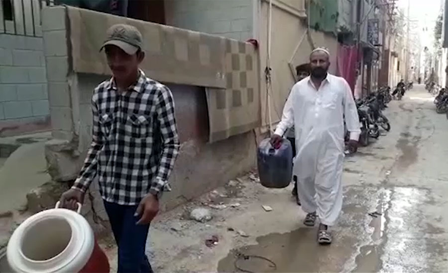 Karachiites continue to face water shortage