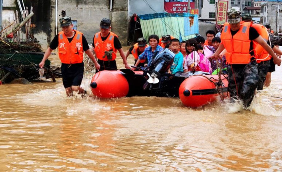 China flood death toll hits 61, over 350,000 evacuated: ministry