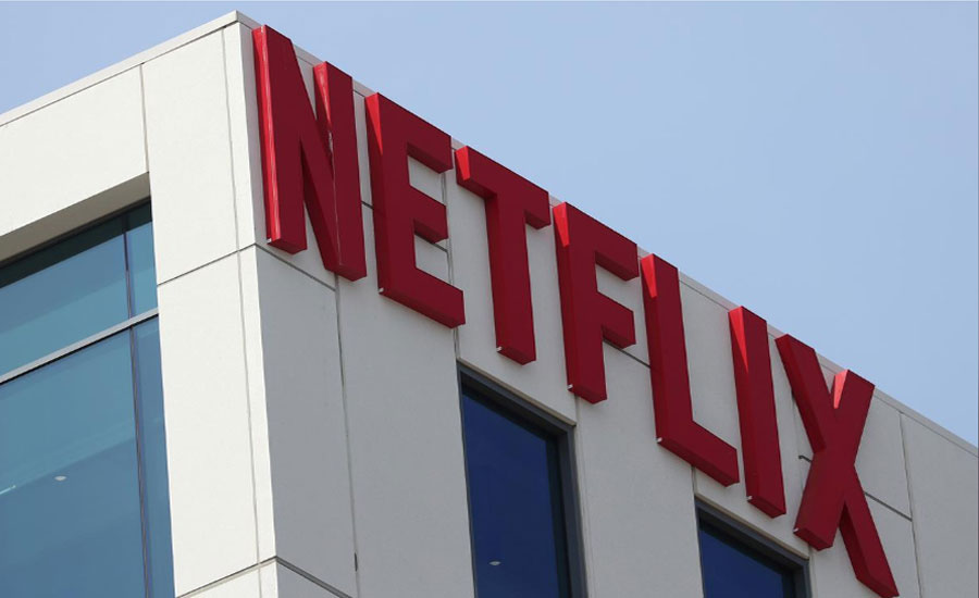 Netflix sinks on subscriber losses, analysts still see growth