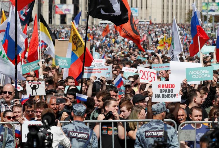 Thousands protest in Moscow after opposition barred from city vote