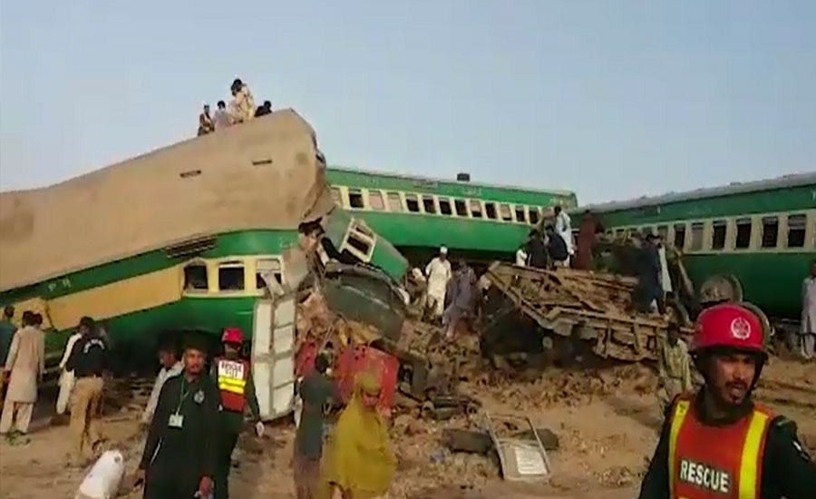 Death toll from Sadiqabad train collision rises to 24