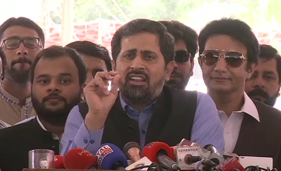 Imran Khan unearthing mafias of plunderers: Fayyazul Hassan Chohan