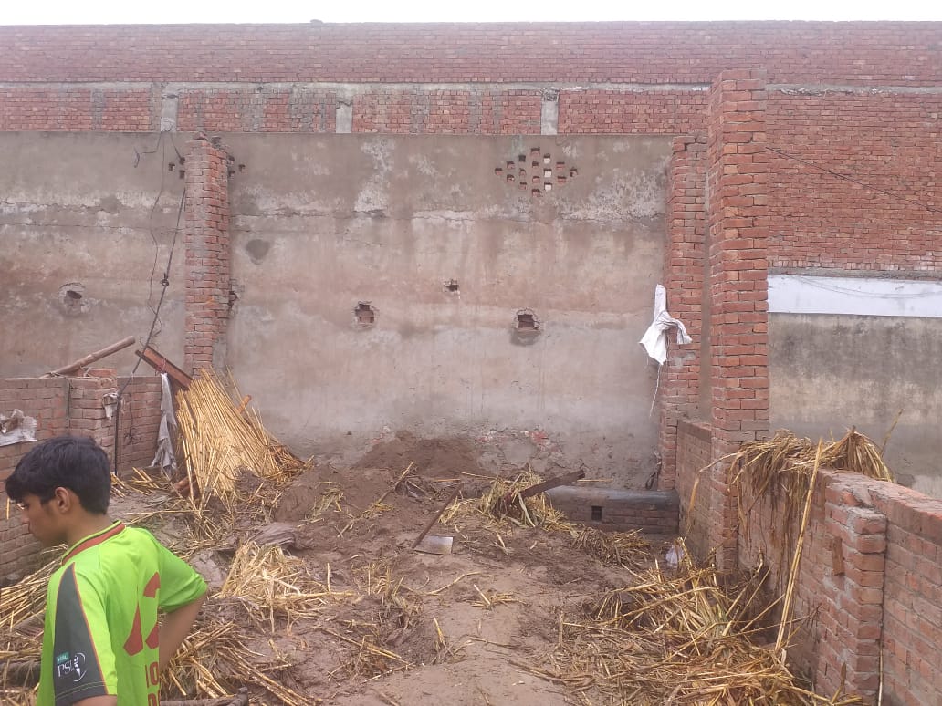 One killed in rain-related roof collapse incident in Lahore