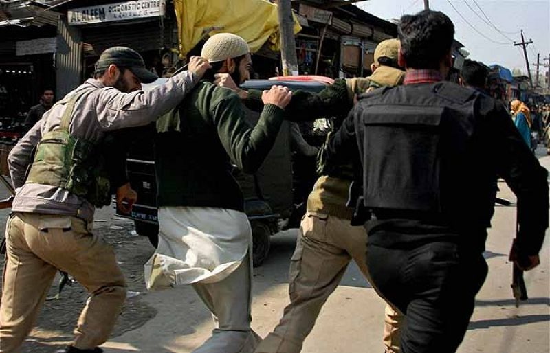 Indian forces accused of carrying out beatings, torture in IoK: BBC