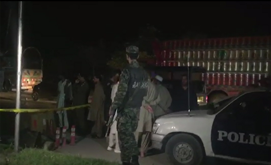 Two cops martyred by unknown attackers at Islamabad roadblock