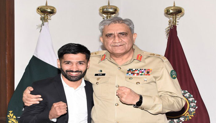 COAS congratulates boxer Muhammad Waseem for recent achievement