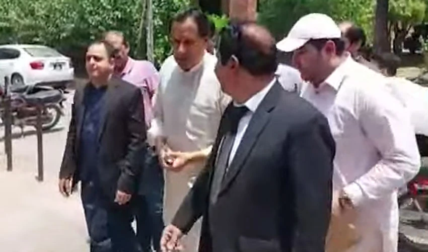 Capt (retd) Safdar, MPA Imran Khalid indicted in cases related to threatening speeches